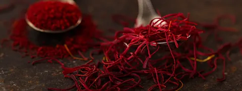 تصویر 1 از زعفران اصل مشهد صادراتی با بسته‌ بندی منظم و کیفیت قابل اعتماد